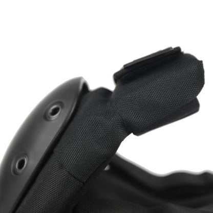 Reinforced structure black protective knee pads shock absorbing for intense skating movement