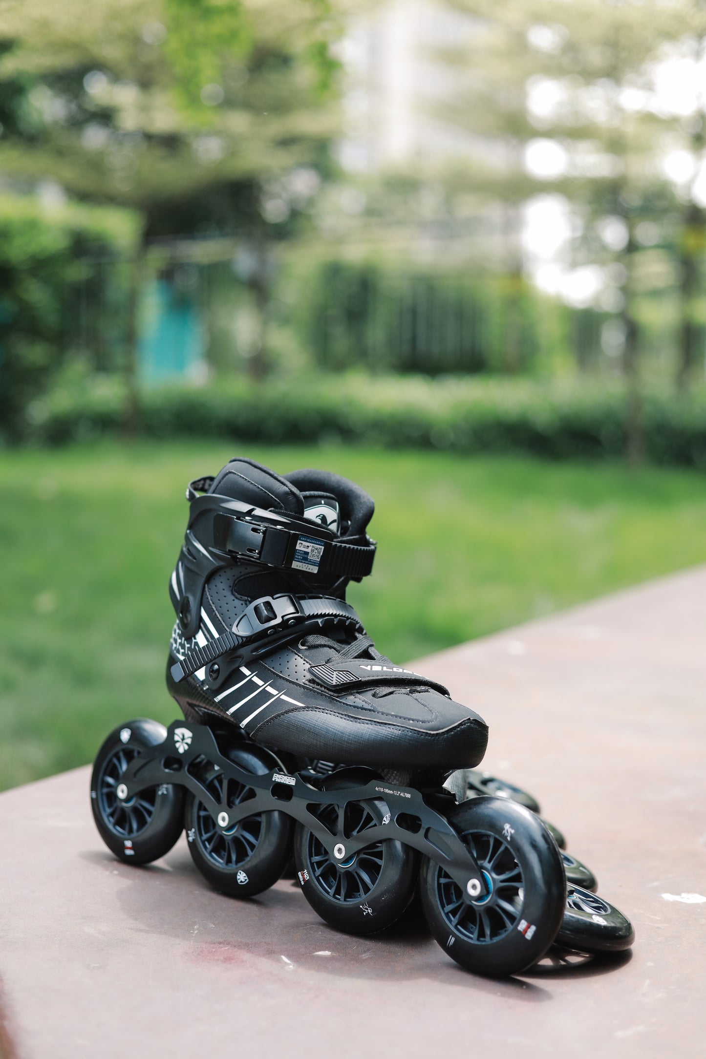 FlyingEagle Veloce 2 adult 4 wheels inline skates for long-distance fitness