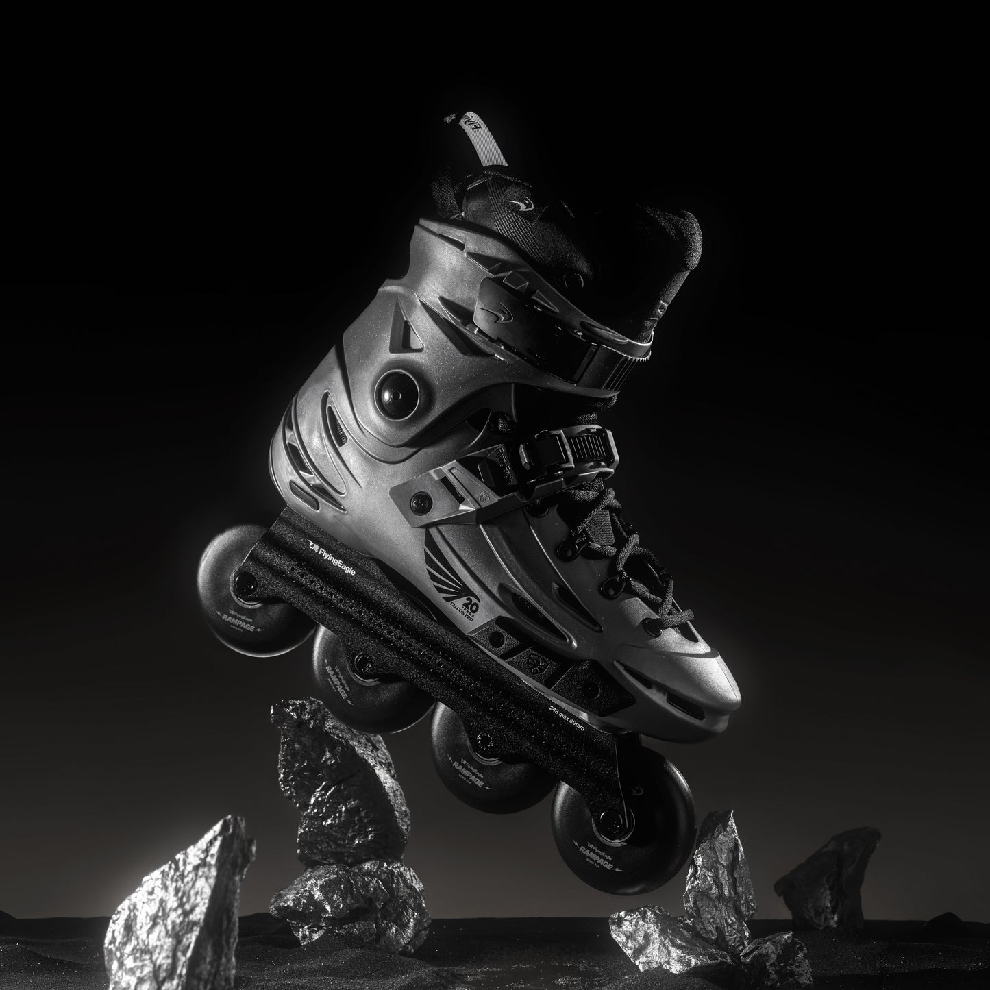 FlyingEagle FALCON Pro titanium VOID Alu 6000 CNC extruded skate 