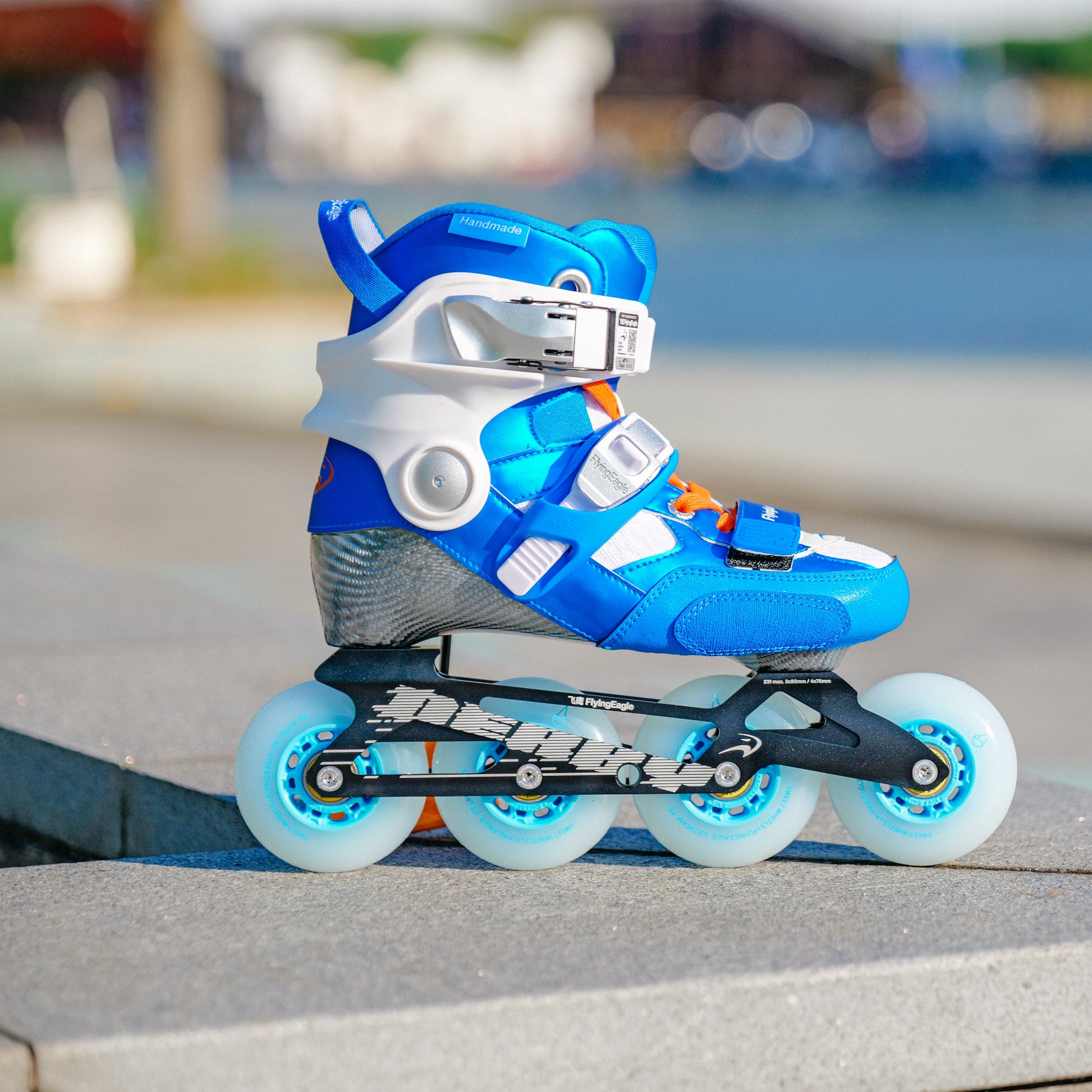 Versatile FlyingEagle DERBY skate frame, ultra-low height for speed, control and agility in derby sports