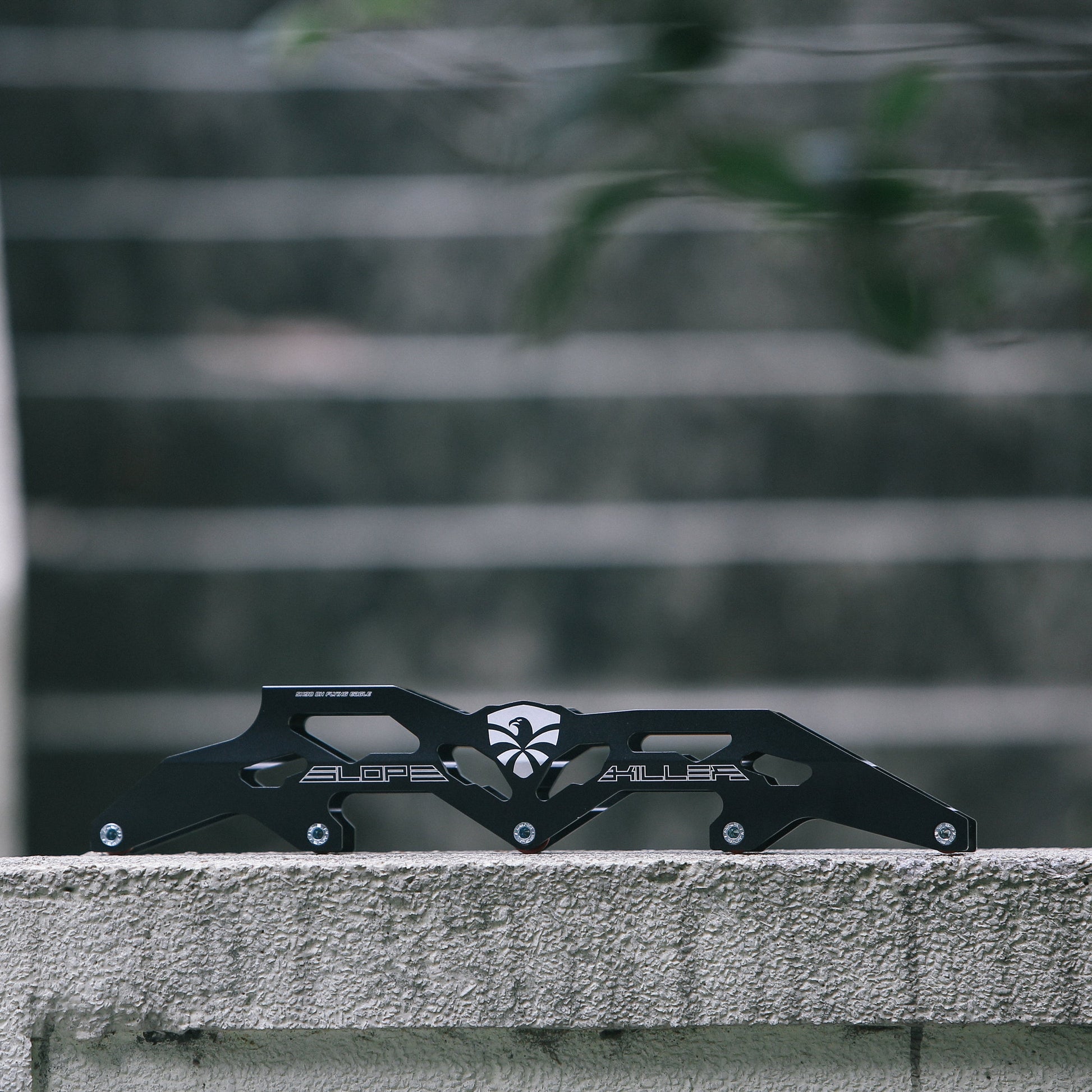 High strength black SLOPE KILLER frame stable support for professional inline skating performance