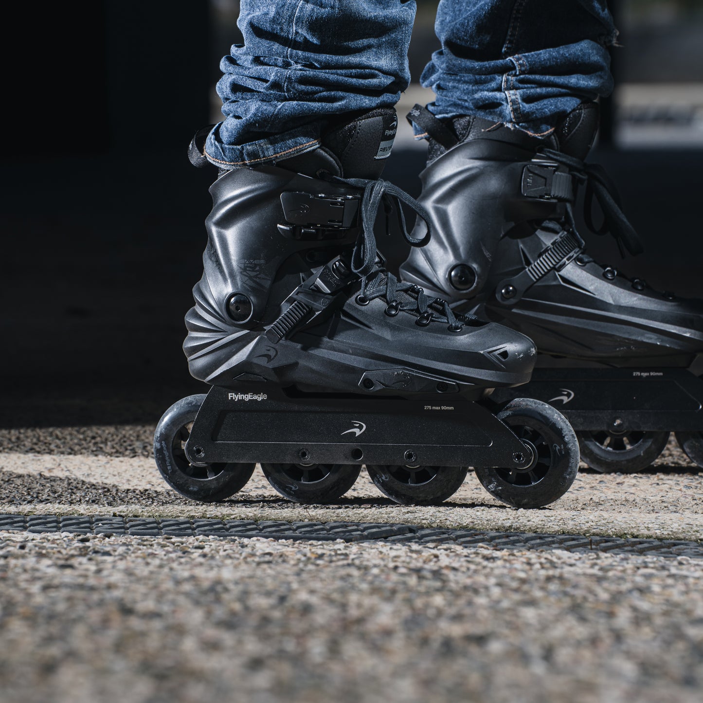 Man wearing FlyingEagle REAVER Pro D8490, 4*90mm wheels flatland trick urban skate