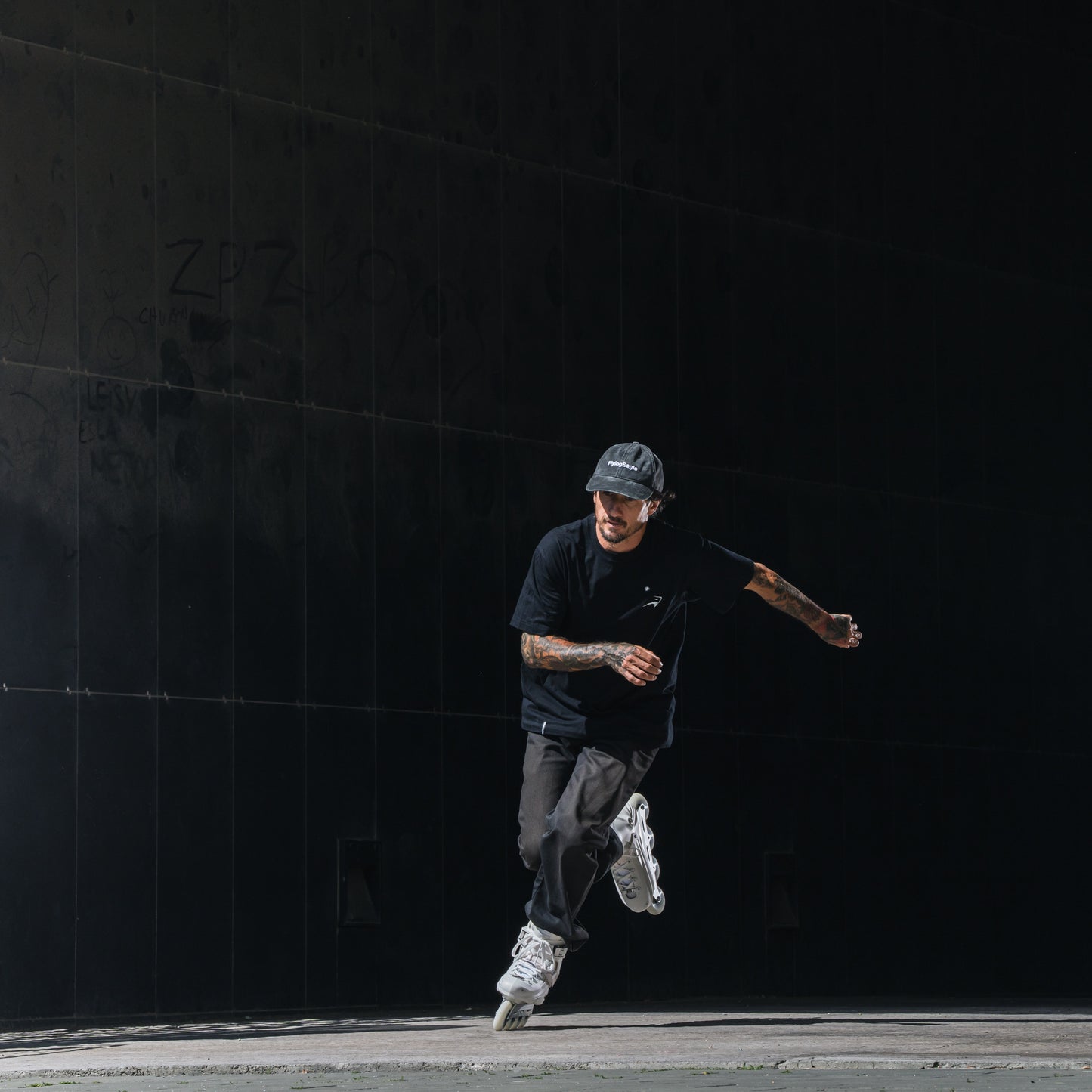 Urban skating motion, adult skating with FlyingEagle REAVER Pro S7680 skates